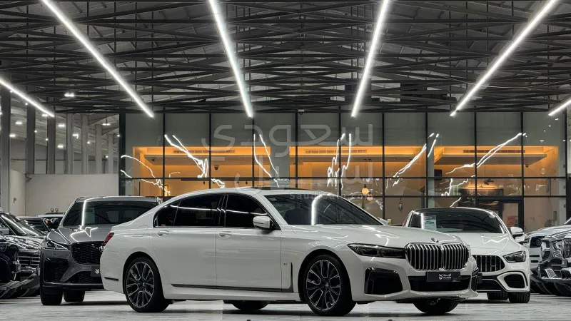 2021 بي ام دبليو الفئة السابعة 730 إل أي