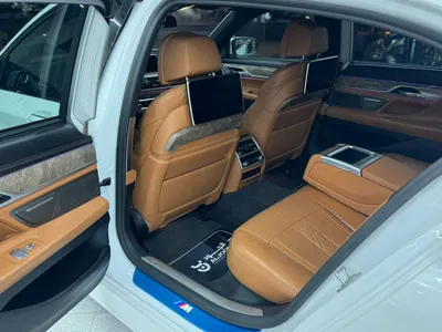 2021 بي ام دبليو الفئة السابعة 730 إل أي