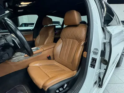 2021 بي ام دبليو الفئة السابعة 730 إل أي