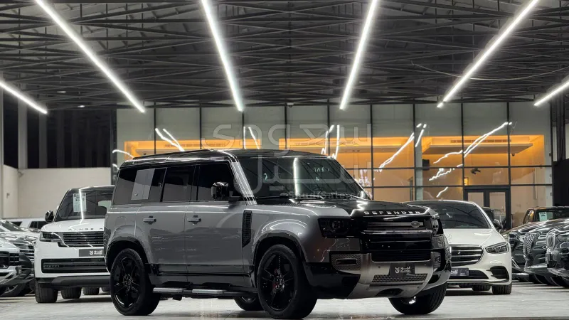 2023 لاند روفر ديفيندر 110