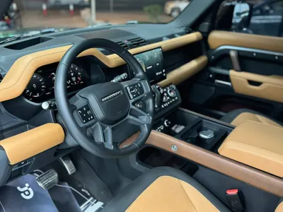 2023 لاند روفر ديفيندر 110