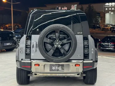 2023 لاند روفر ديفيندر 110