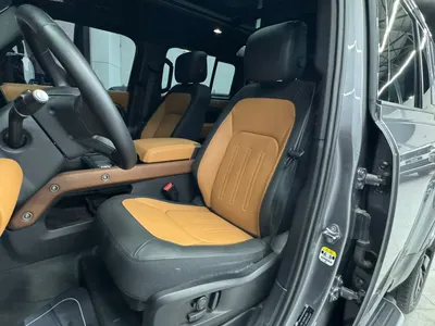 2023 لاند روفر ديفيندر 110