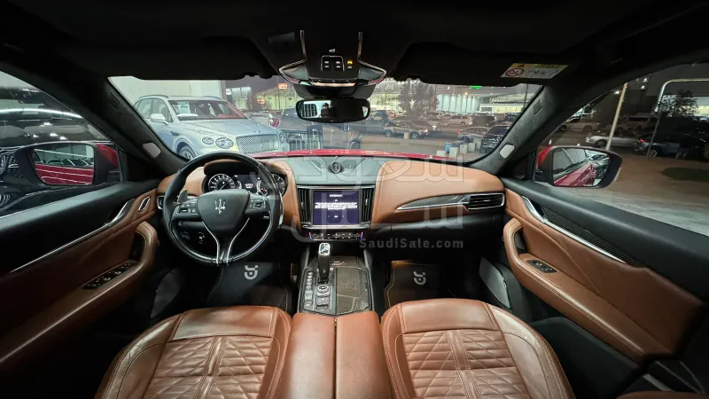 2021 مازيراتي ليفانتي