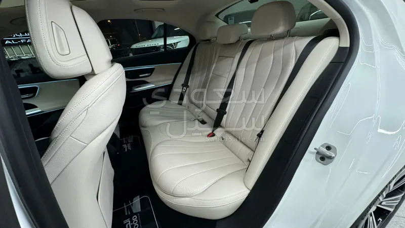 2024 مرسيدس - بنز إي 200