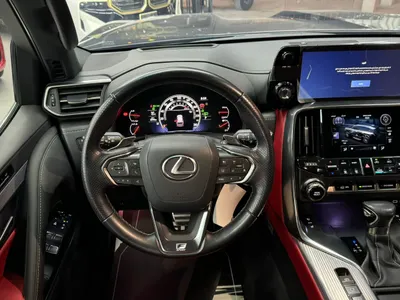 2022 لكزس إل إكس 600