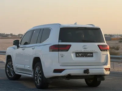 2024 تويوتا لاند كروزر في اكس ار