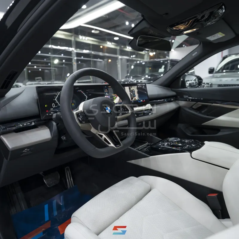 2026 بي ام دبليو الفئة الخامسة 520 أي