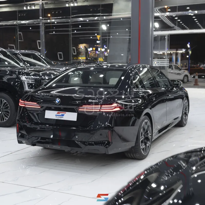 2026 بي ام دبليو الفئة الخامسة 520 أي