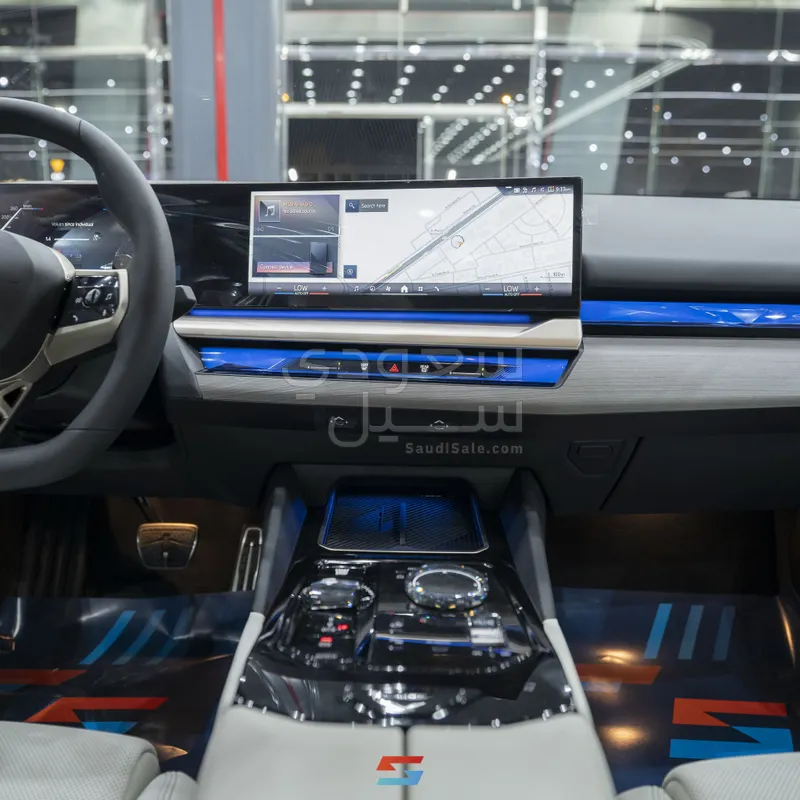 2026 بي ام دبليو الفئة الخامسة 520 أي