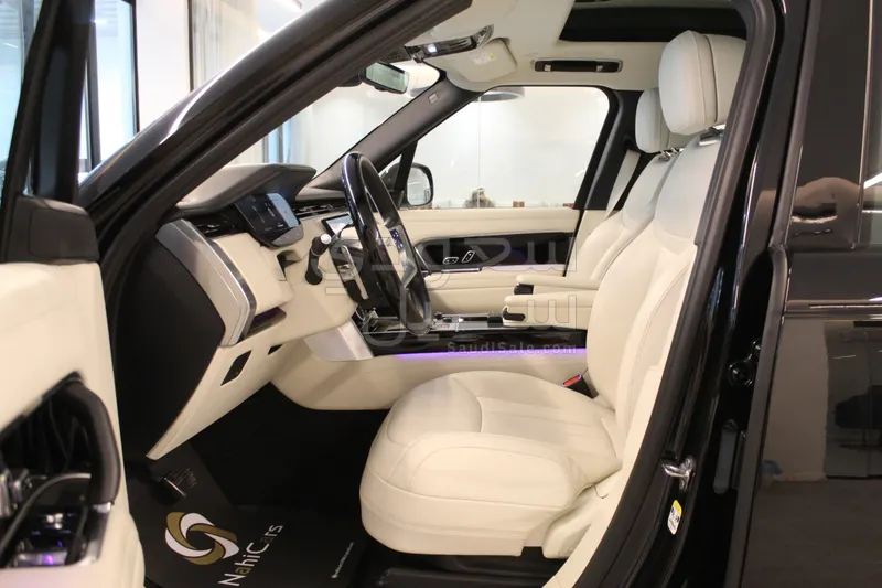 2023 لاند روفر رينج روفر اوتوبيوغرافي