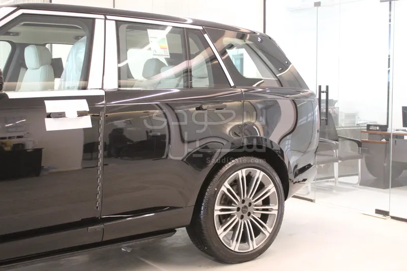 2026 لاند روفر رينج روفر اتش اس اي