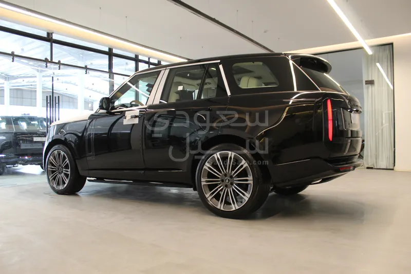 2026 لاند روفر رينج روفر اوتوبيوغرافي