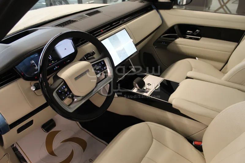 2026 لاند روفر رينج روفر اوتوبيوغرافي