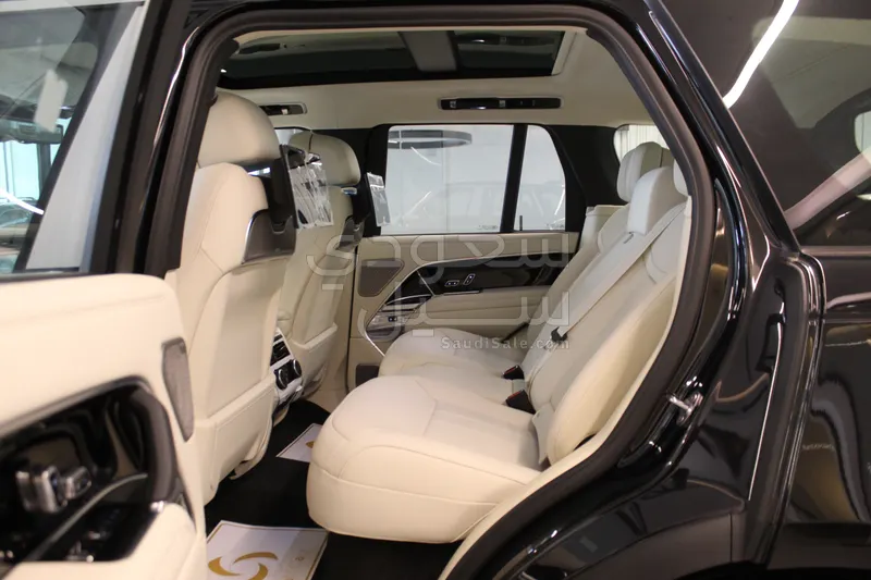 2026 لاند روفر رينج روفر اوتوبيوغرافي