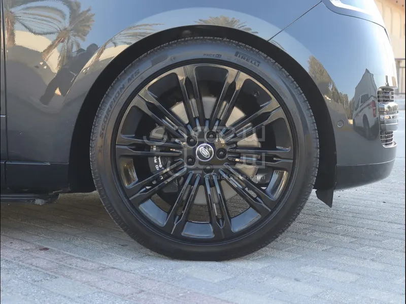 2025 لاند روفر رينج روفر اوتوبيوغرافي