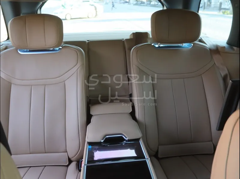 2025 لاند روفر رينج روفر اوتوبيوغرافي