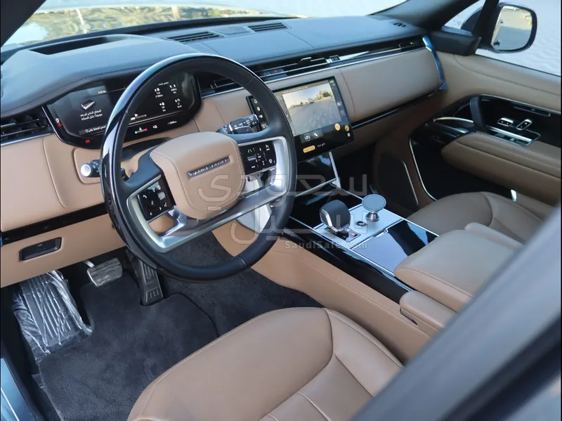 2025 لاند روفر رينج روفر اوتوبيوغرافي