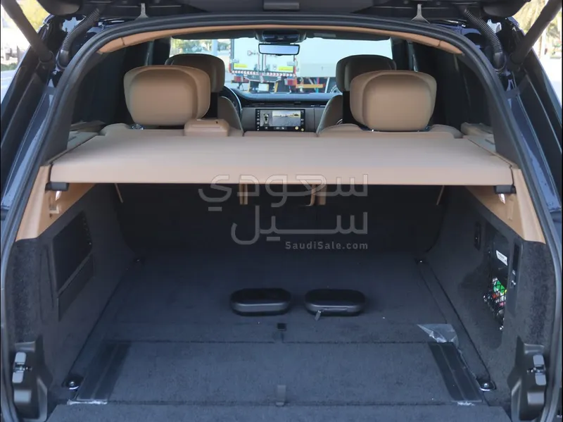 2025 لاند روفر رينج روفر اوتوبيوغرافي