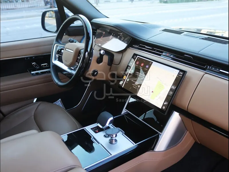 2025 لاند روفر رينج روفر اوتوبيوغرافي