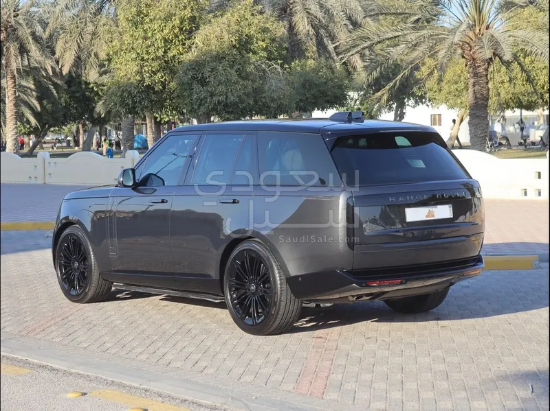 2025 لاند روفر رينج روفر اوتوبيوغرافي