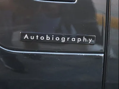 2025 لاند روفر رينج روفر اوتوبيوغرافي