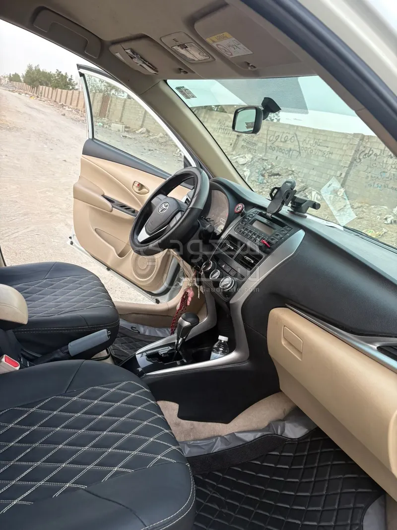 2018 تويوتا ياريس