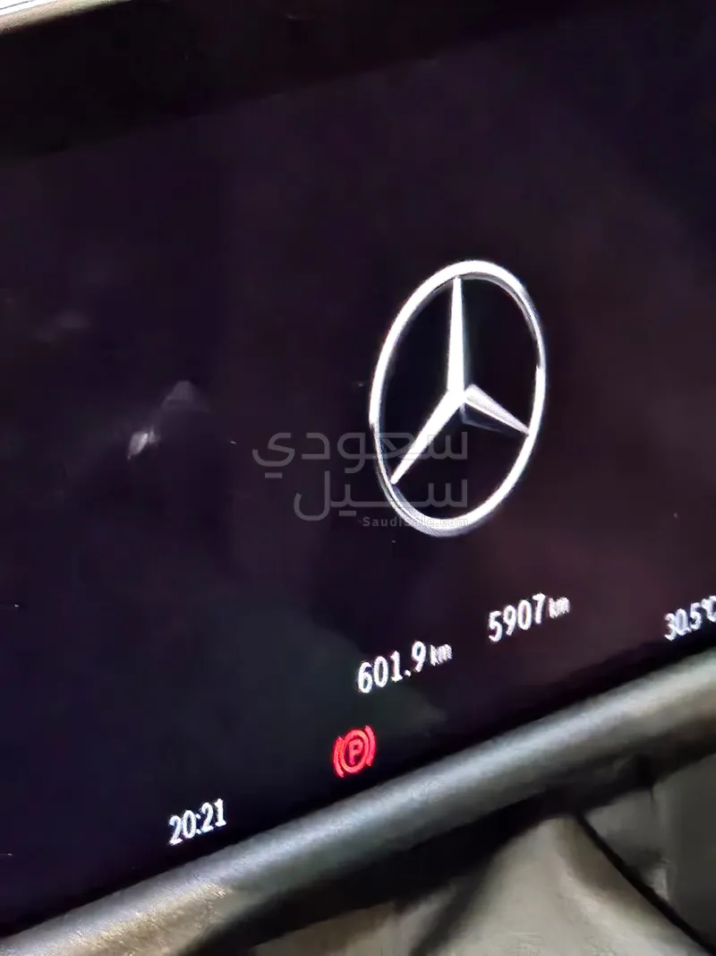 2025 مرسيدس - بنز إي 200
