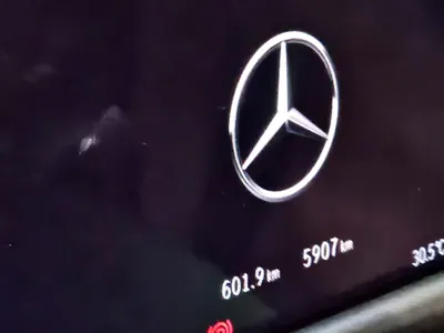 2025 مرسيدس - بنز إي 200