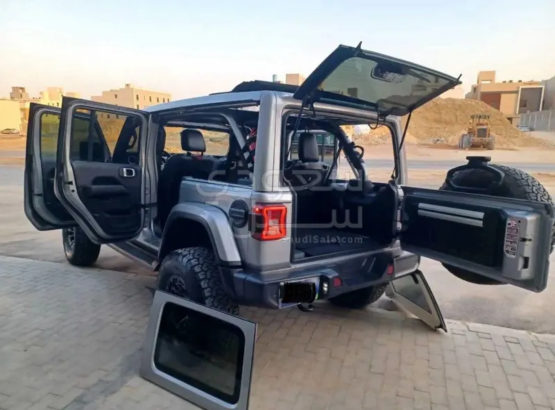 2019 جييب رانجلر نايت ايجل