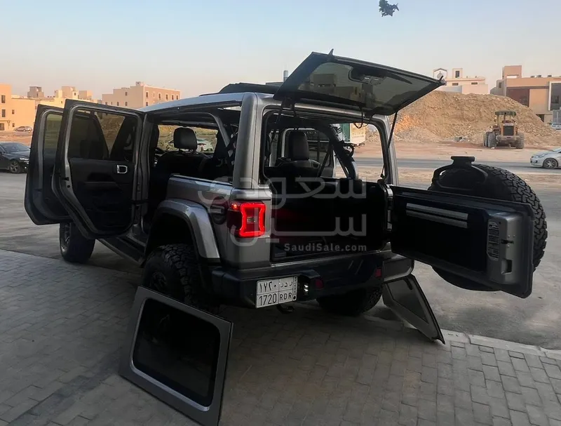 2019 جييب رانجلر نايت ايجل