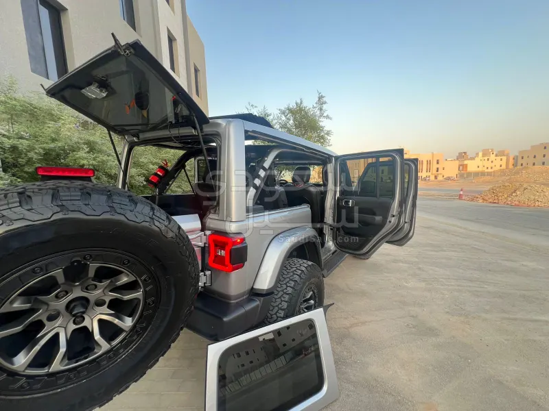 2019 جييب رانجلر نايت ايجل