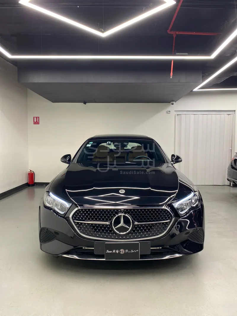 2025 مرسيدس - بنز إي 200