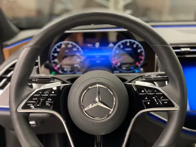 2025 مرسيدس - بنز إي 200