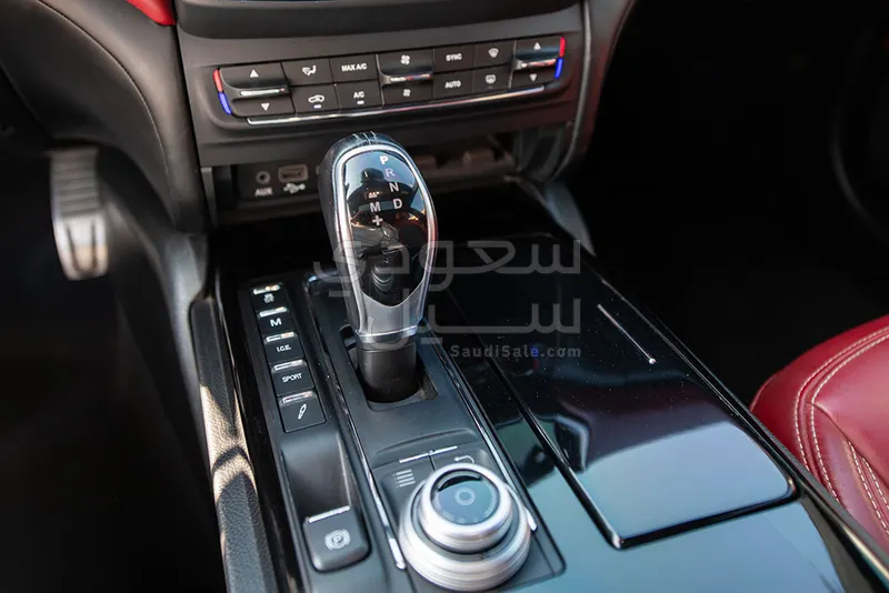 2018 مازيراتي جيبلي اس