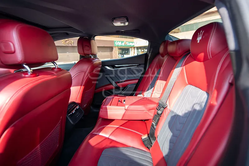 2018 مازيراتي جيبلي اس