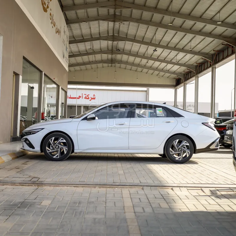 2025 هيونداي النترا