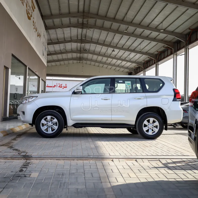 2023 تويوتا برادو تي اكس ال