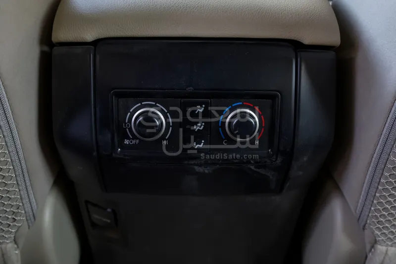 2023 تويوتا برادو تي اكس ال