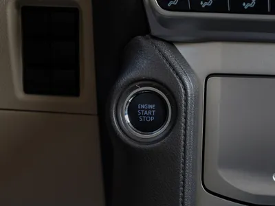 2023 تويوتا برادو تي اكس ال