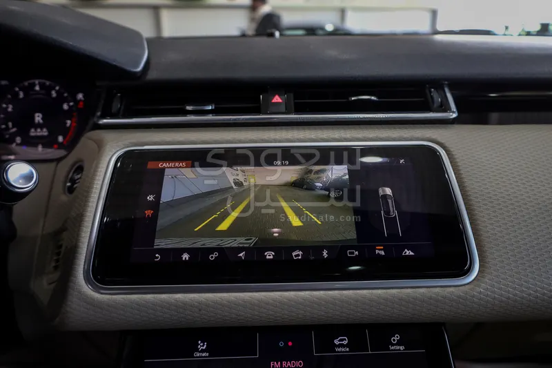 2020 لاند روفر رينج روفر فيلار فيلار