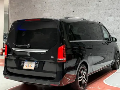 2015 مرسيدس - بنز في 220