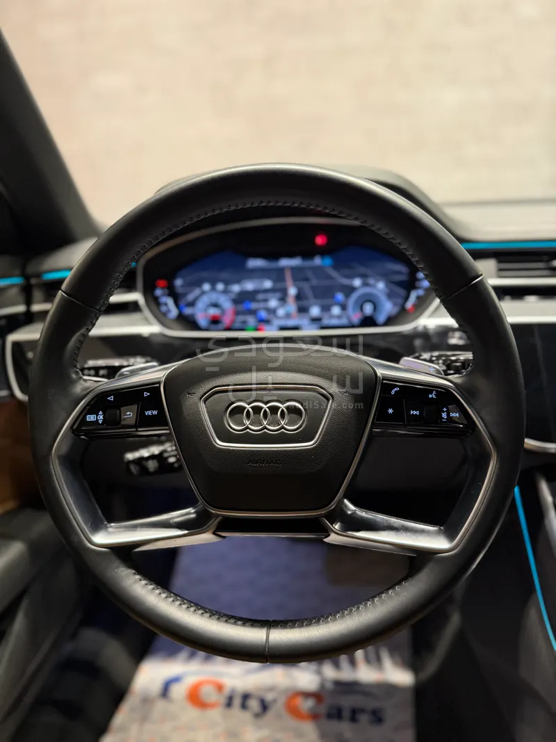 2019 اودي اي 8 ال 55تي اف اس أي