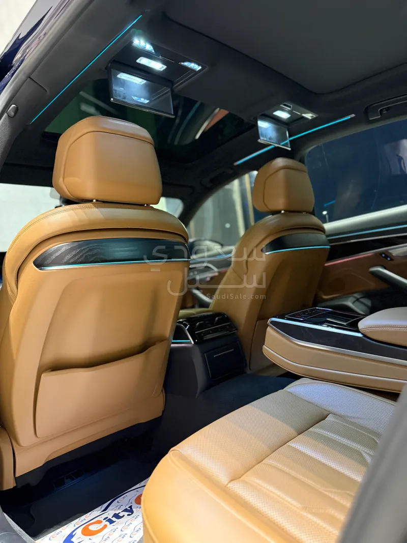 2019 اودي اي 8 ال 55تي اف اس أي