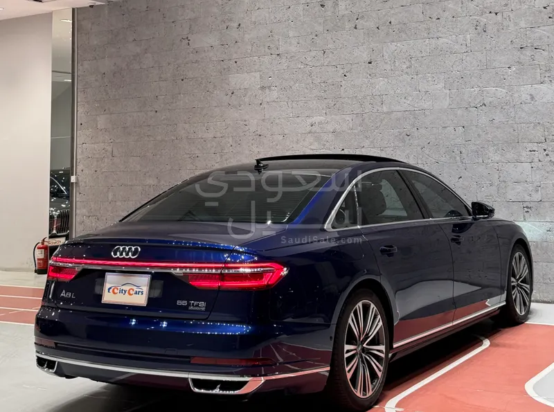 2019 اودي اي 8 ال 55تي اف اس أي