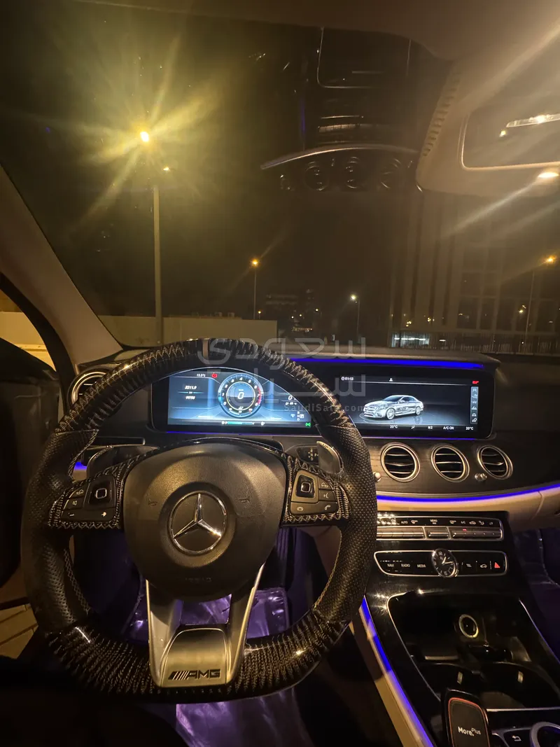 2017 مرسيدس - بنز إي 300