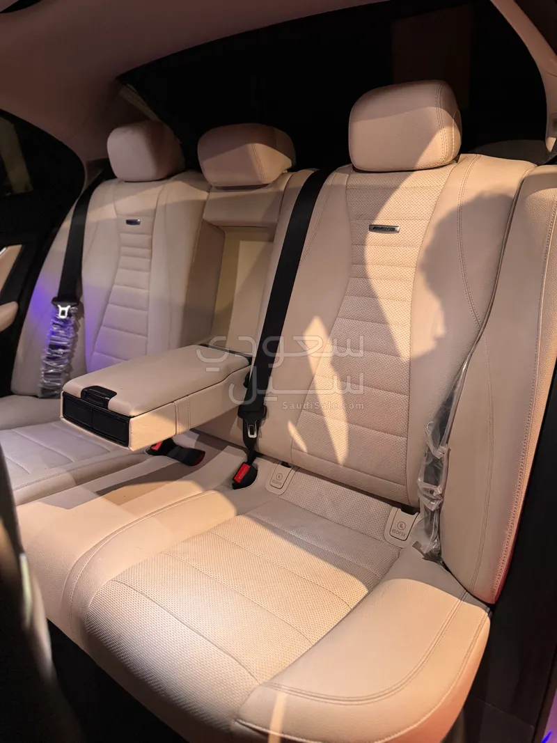 2017 مرسيدس - بنز إي 300