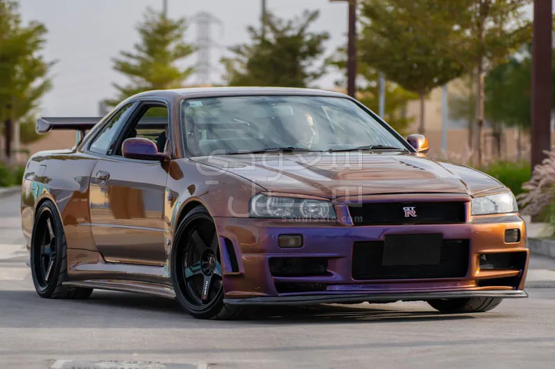 2002 نيسان سكاي لاين