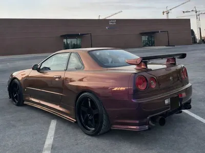 2002 نيسان سكاي لاين