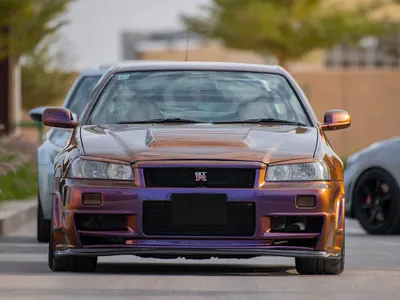 2002 نيسان سكاي لاين